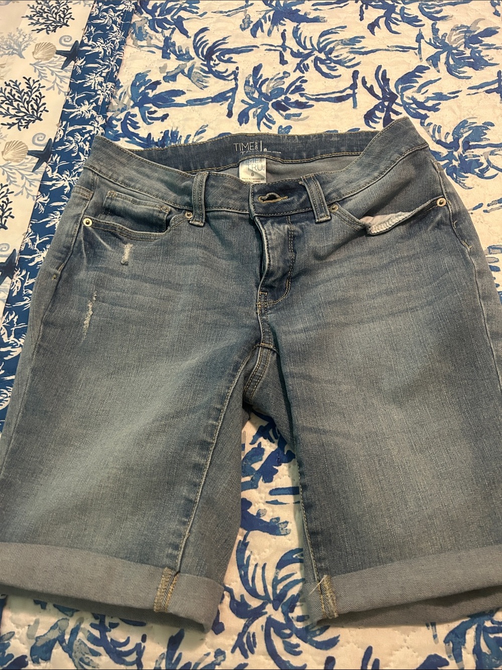 Time and Tru Medium Blue Rolled-Hem Boyfriend Denim Shorts